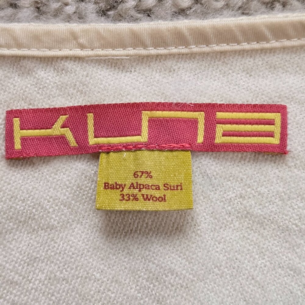 Kuna Baby Alpaca & Wool FUZZY FURRY Wrap - Picture 3 of 15